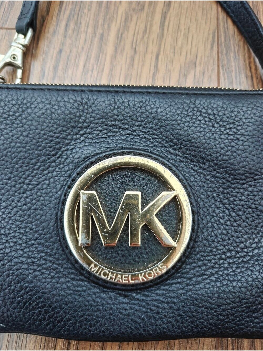 Michael Kors Black Leather Wristlet Gold MK Logo Zip Clutch 0779 - Picture 4 of 11